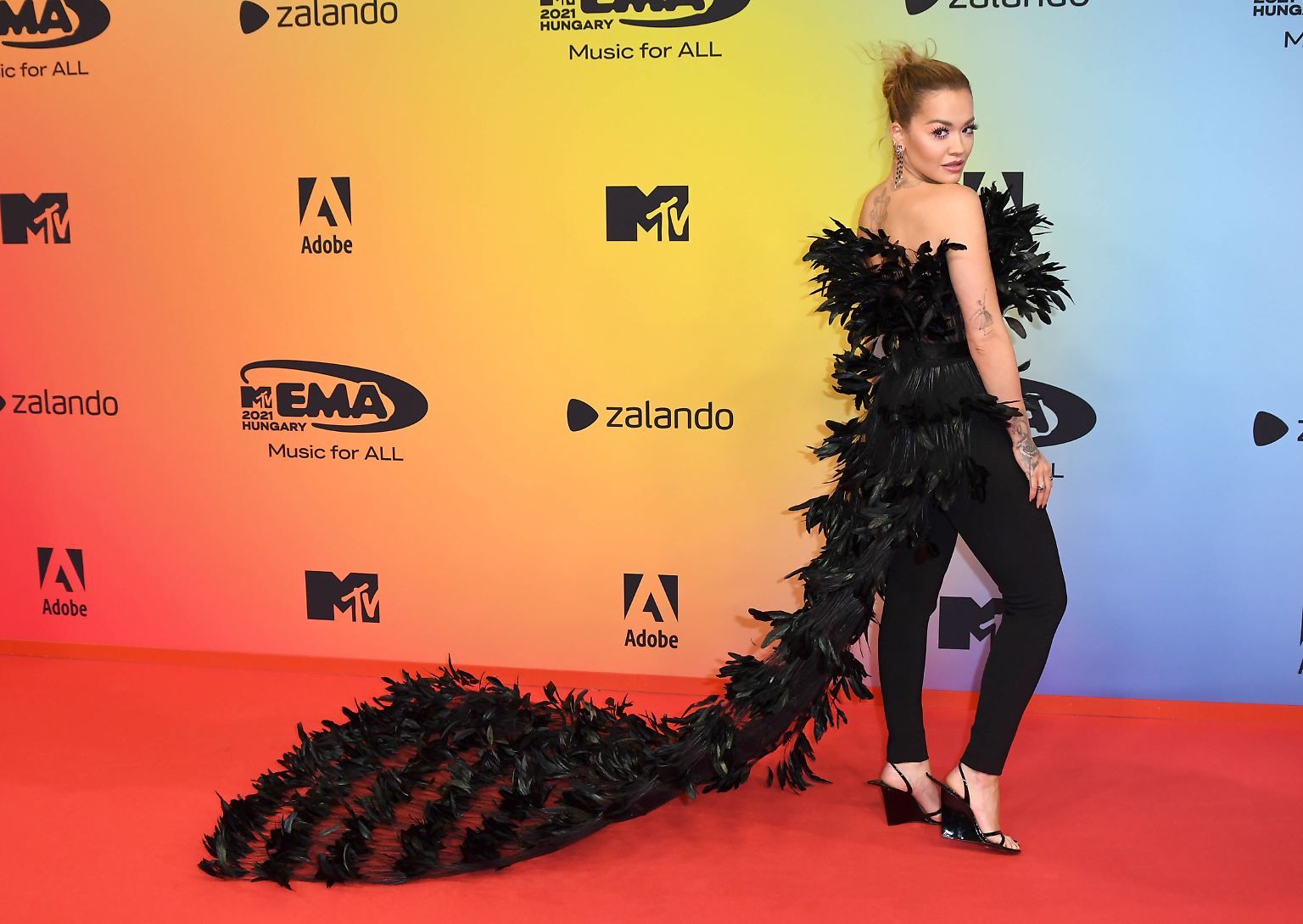 Ed Sheeran, BTS, Rita Ora: Auf dem roten Teppich der MTV Europe Music Awards (EMAs) tummelten sich dieses Jahr wieder die größten Stars der Musikwelt. 