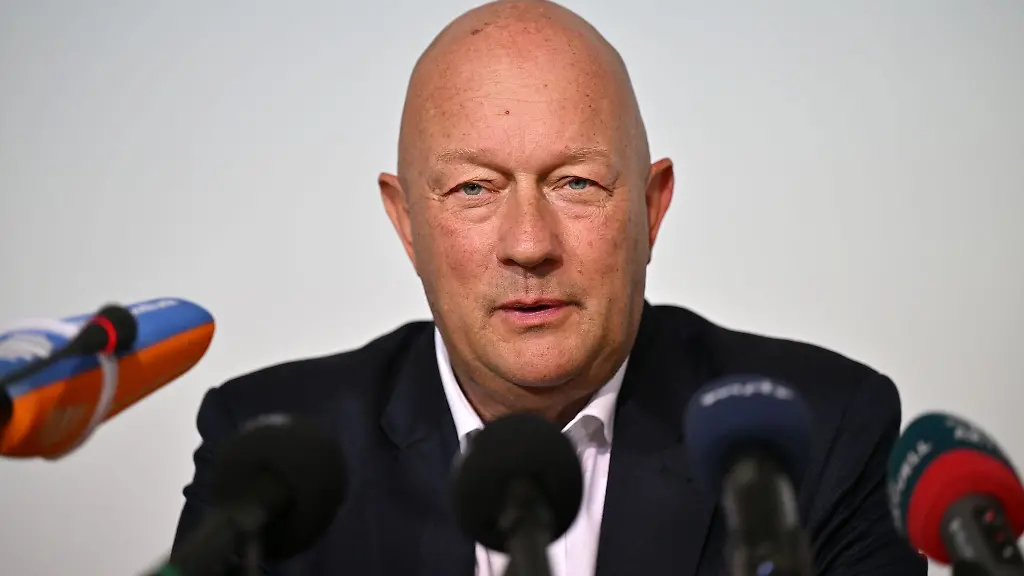 Stellt-sich-wieder-zur-Wahl-als-Landesvorsitzender-der-FDP-Thomas-Kemmerich