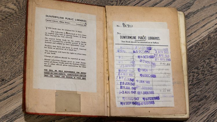 Zumindest vor der letzten Ausleihe hatte das Buch eine rege Verleihgeschichte.