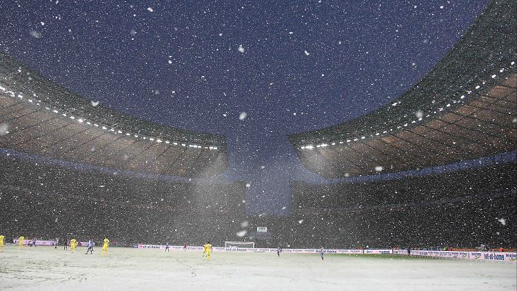 Im Berliner Olympiastadion ist immer November.