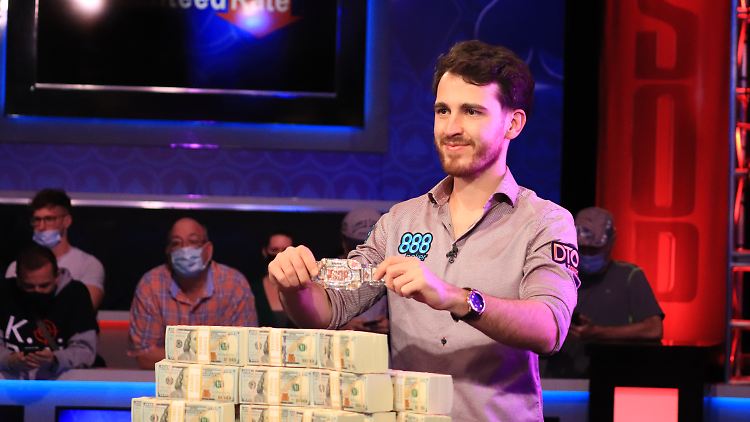 Koray Aldemir ist neuer Poker-Weltmeister und um acht Millionen Dollar - und ein Diamant-Armband - reicher.