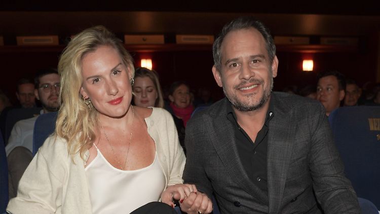 Sahen die ersten Folgen von "Faking Hitler" auf der großen Leinwand gemeinsam: Saskia de Tschaschell und Moritz Bleibtreu.