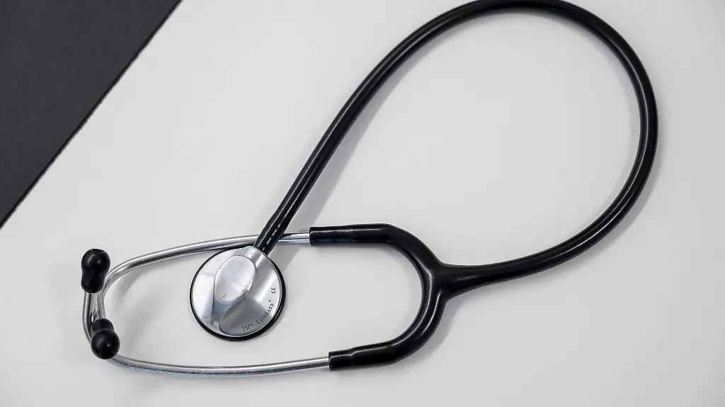 Menschen-ohne-eigene-Krankenversicherung-koennen-in-Thueringen-medizinische-Hilfe-ueber-den-anonymen-Krankenschein-erhalten-Symbolfoto