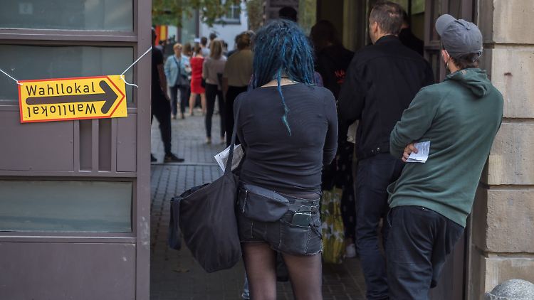Bei der Bundestagswahl am 26. September kam es in Berlin in vielen Wahllokalen zu Unregelmäßigkeiten. Der Bundeswahlleiter hat gegen das Ergebnis Einspruch erhoben. 