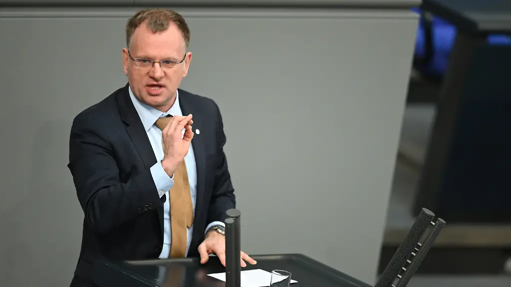 866ae0f2dea6c29ff9a0c2adf98aed31