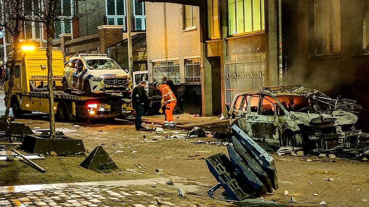 Am Freitagabend kam es in Rotterdam zu schweren Ausschreitungen.