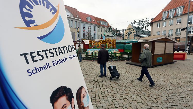 42.727 Fälle: Die Zahl der Neuinfektionen liegt gut ein Viertel über dem Niveau der Vorwoche. 