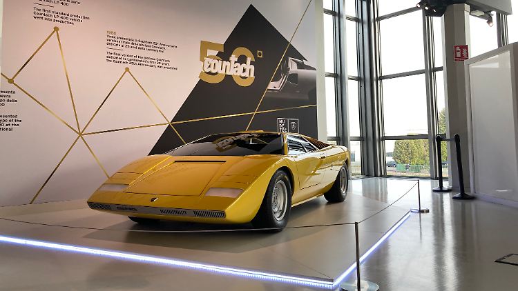 Nach 50 Jahren ist der Lamborghini Countach originalgetreu nachgebaut worden.