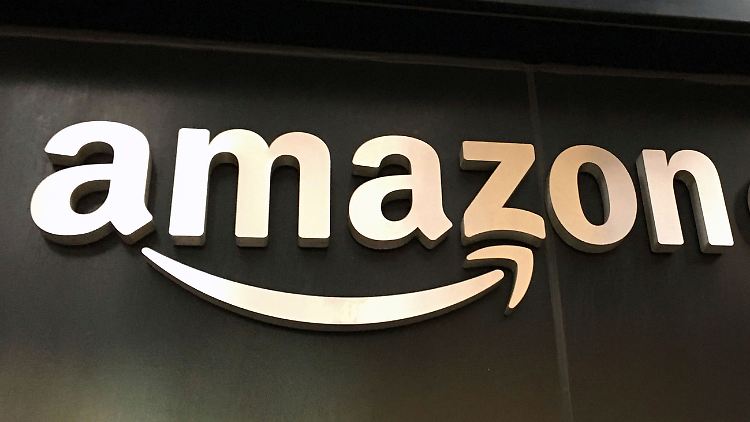 Amazon will die Verpackungen nachhaltiger machen, indem ein möglichst großer Anteil leicht wiederverwertbarer Materialien verwendet wird. 