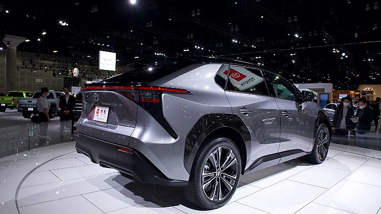 Für den bz4 verspricht Toyota eine rein elektrische Reichweite von bis zu 450 Kilometern.