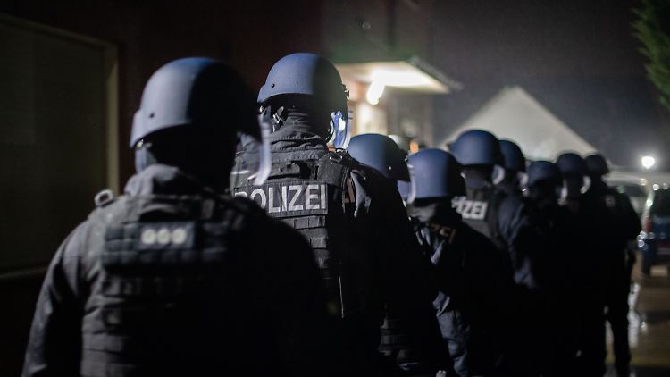 Rund 200 SEK-Beamte sollen bei der Razzia im Einsatz sein (Archivbild).