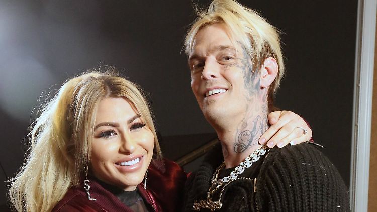 Melanie Martin und Aaron Carter sind zum ersten Mal Eltern geworden.