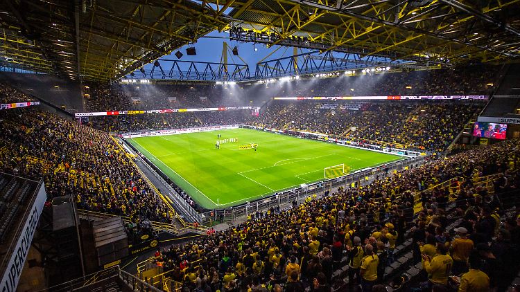 Das Stadion in Dortmund könnte künftig für ungeimpfte Fußball-Profis tabu sein.