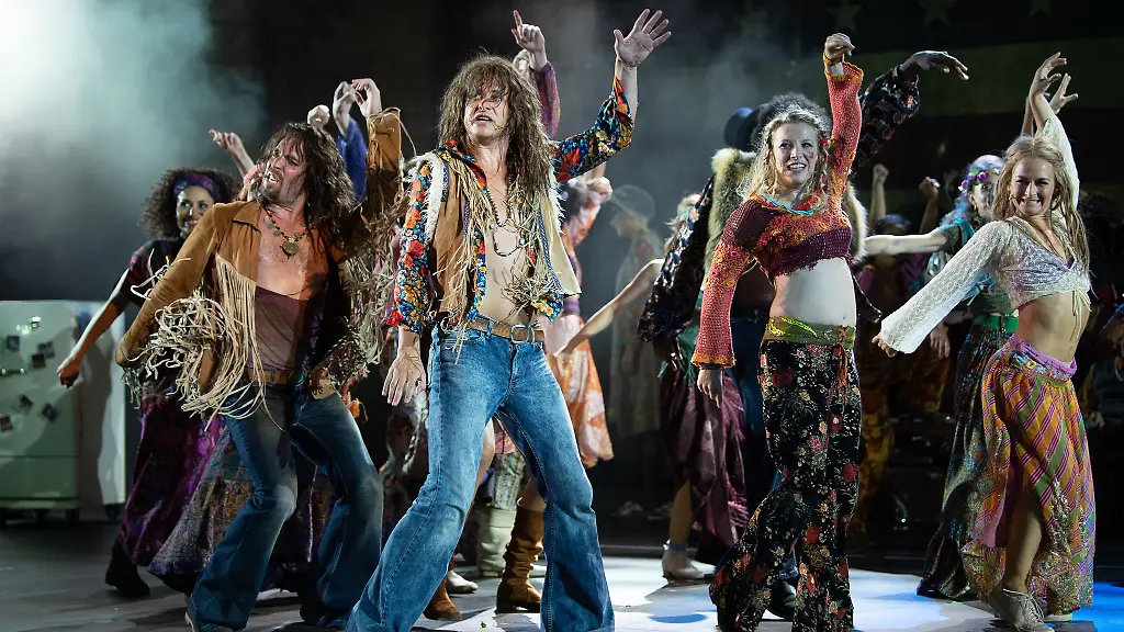 Das-Musical-von-Gerome-Ragni-James-Rado-und-Galt-MacDermot-ist-ein-Welterfolg