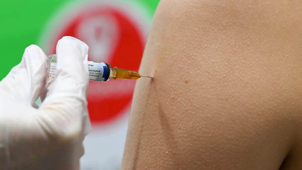 Der-rheinland-pfaelzische-Innenminister-Michael-Ebling-57-hat-sich-gegen-Grippe-impfen-lassen