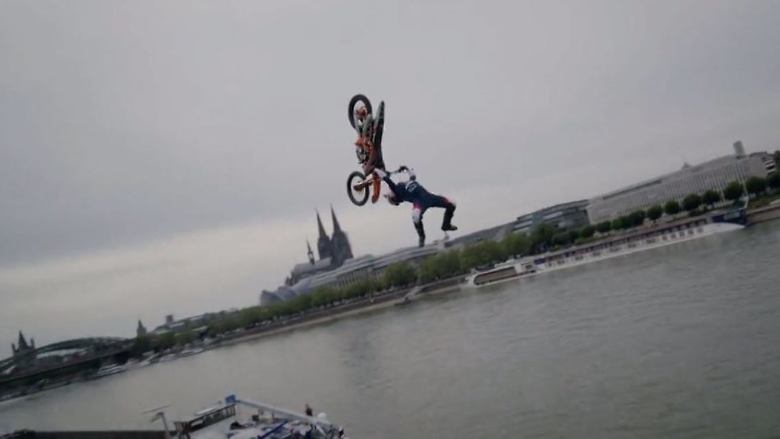 MX.JPG