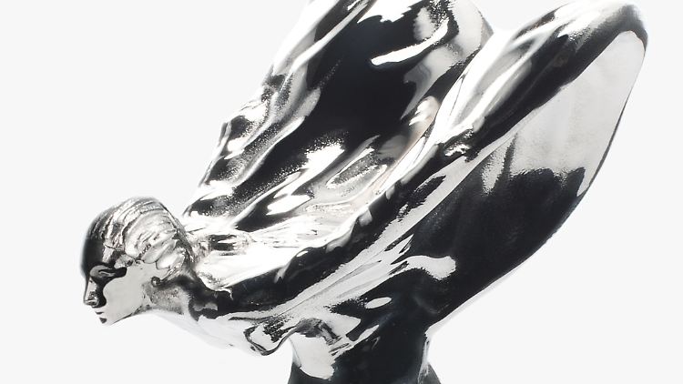 Seit bald 100 Jahren ziert die Figur "Spirit of Ectasy" die Motorhauben von Rolls-Royce-Automobilen.