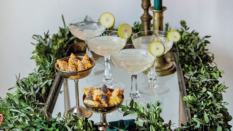 Theresa Birnen-Zimt-Cocktail passt besonders gut in die Weihnachtszeit.