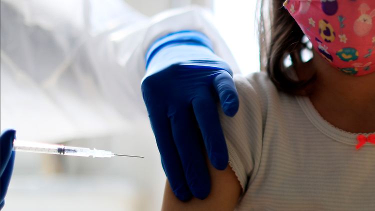 Die Europäische Arzneimittelagentur (EMA) gibt grünes Licht für den Einsatz des Covid-19-Impfstoffs von Biontech bei unter Zwölfjährigen.