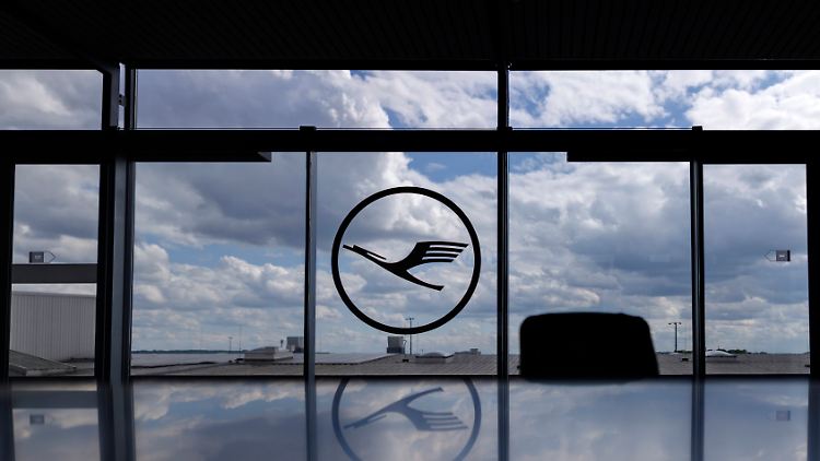 Die WHO könnte die Krankheit heute als "besorgniserregende Variante" einstufen.. Die Reise- und Toursimusbranche muss befürchten, dass der interrnationale Flugverkehr wieder schließen muss.