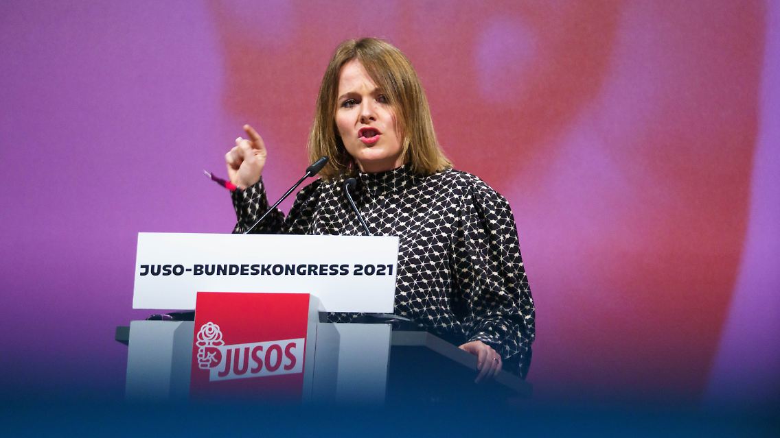 Die Juso-Bundesvorsitzende Jessica Rosenthal beim Auftakt des Bundeskongresses der Jungsozialisten.