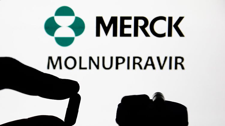 Die EU-Arzneimittelbehörde EMA unterstützte bereits Mitte November den Einsatz von Molnupiravir für Covid-Notfälle.