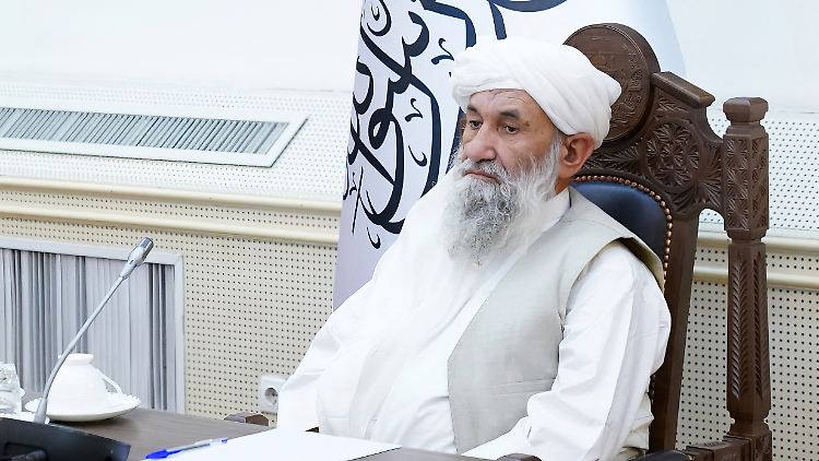 Die Rede des afghanischen Regierungschefs sendete das Staatsfernsehen als Tondokument: Mullah Achund meidet die Öffentlichkeit.