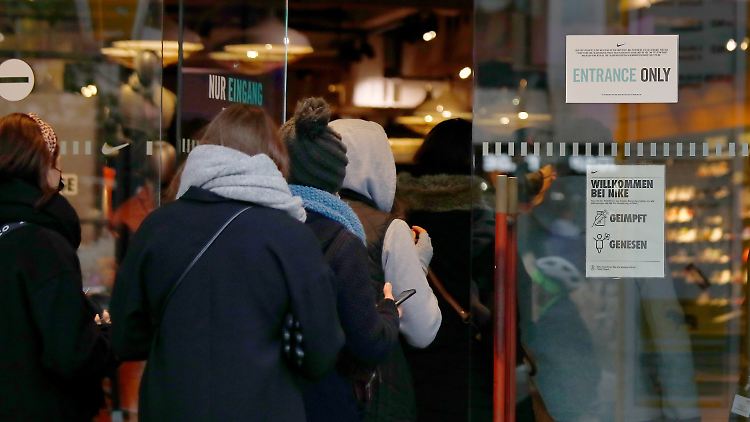 Der Ruf nach schärferen Maßnahmen im Kampf gegen das Coronavirus ist wegen Omikron und steigender Infektionszahlen zuletzt sehr laut geworden.