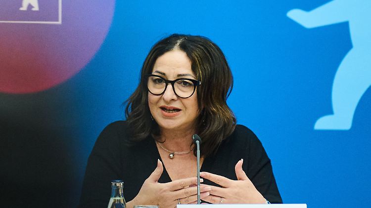 "Mit diesem Beschluss würde es volle Stadien und dergleichen nicht mehr geben", kündigte Gesundheitssenatorin Dilek Kalayci an.