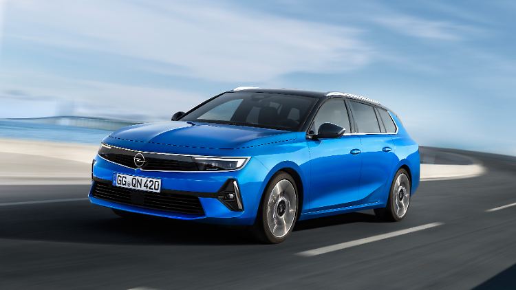 Kaum zwei Monate nach der Präsentation des Opel Astra als Fünftürer schicken die Rüsselsheimer den Sports Tourer auf die Reise.