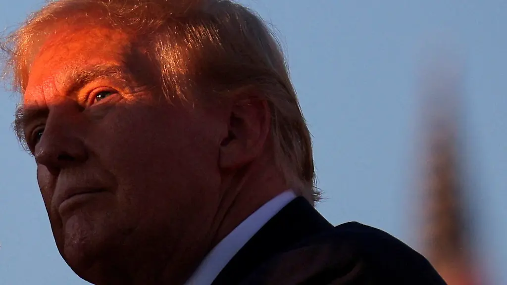 2024-10-11T090050Z-883626096-RC2NEAAJ6CEU-RTRMADP-3-USA-COURT-TRUMP