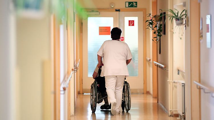 Die Zahl der Pflegebedürftigen könnte bis 2030 auf rund sechs Millionen steigen. 