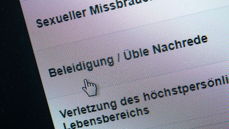Zum siebten Aktionstag zur Bekämpfung von Hasspostings geht das BKA bundesweit gegen User vor, die online zu Totschlag aufrufen oder rechtsextreme Botschaften verbreiten.