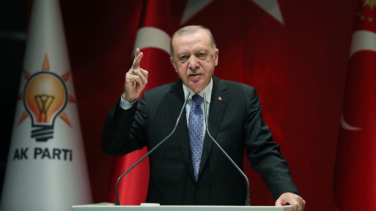 Erdogan bezeichnet sich als "Zinsgegner". 