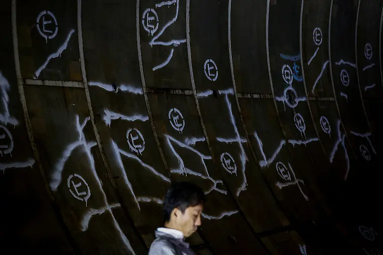 2024-10-02T232049Z-1855164090-RC24W8A595M3-RTRMADP-3-CLIMATE-CHANGE-JAPAN-RAIN