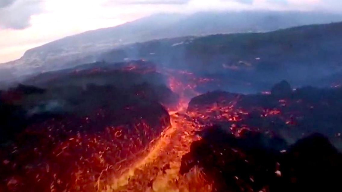 Drohnenflug_La_Palma_Lava.JPG