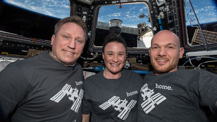 Waren 2018 gemeinsam auf der ISS: Sergej Prokopjew, Serena Aunon-Chancellor und der Deutsche Alexander Gerst.