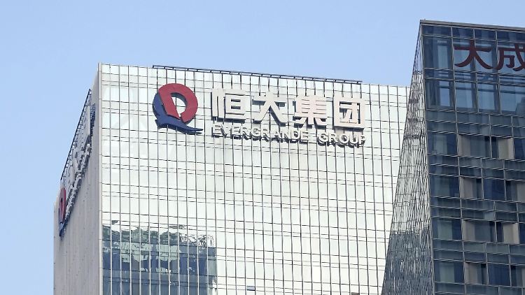 Der Schuldenberg von Evergrande ist ungefähr 260 Milliarden Euro groß.