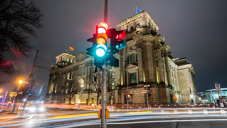 Die SPD-Delegierten entscheiden heute über den Koalitionsvertrag der Ampel.