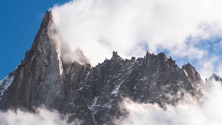 Zweimal waren Flugzeuge aus Indien am 4807 Meter hohen Mont Blanc abgestürzt.