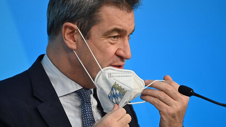 #wirwollenkarl fordert Twitter, und Söder schließt sich an.