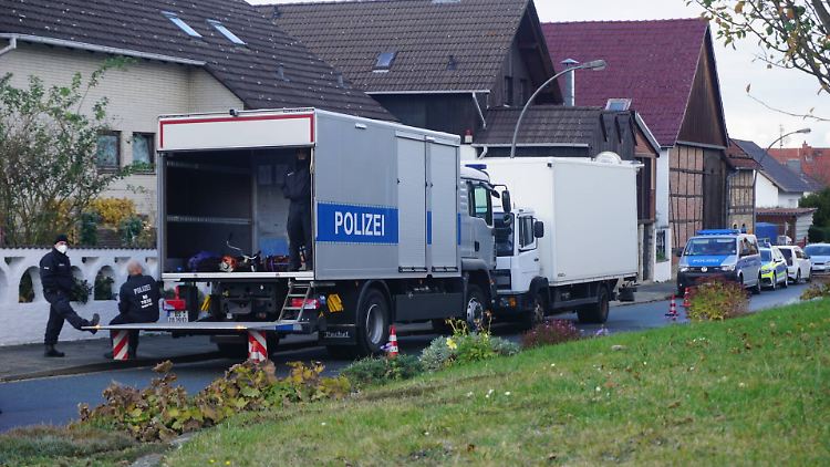 Vergangenen Monat haben in Salzgitter erneut Ermittlungen zu einem fast 30 Jahre alten Cold Case begonnen. Mit der Einrichtung gesonderter Dienststellen könnten noch mehr ungeklärte Tötungsdelikte aufgeklärt werden, so BDK-Chef Peglow.