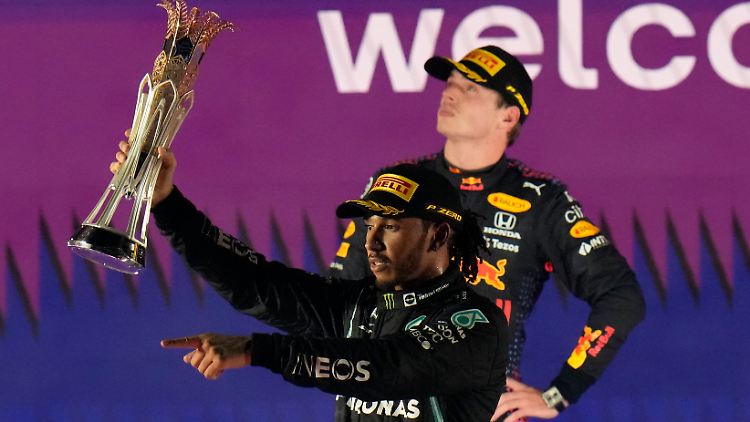 Lewis Hamilton und Max Verstappen, Rivalen der Rennbahn.