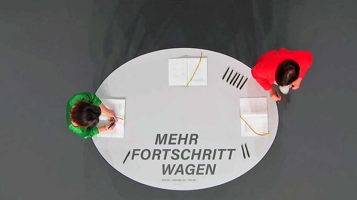 Vertrag.jpg