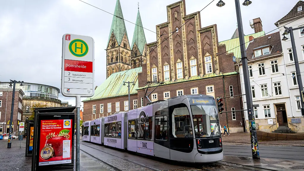 Teure-Planungsfehler-kritisiert-der-Steuerzahlerbund-auch-bei-Umgestaltung-des-Strassenbahnknotens-an-der-Bremer-Domsheide