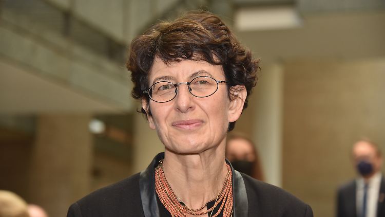 Mit der Universität Mainz ist Türeci seit Jahrzehnten verbunden - sie hat dort habilitiert. 