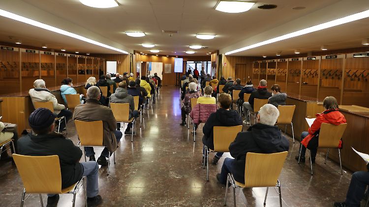 Ein Impfzentrum in Gera im Osten Thüringens.