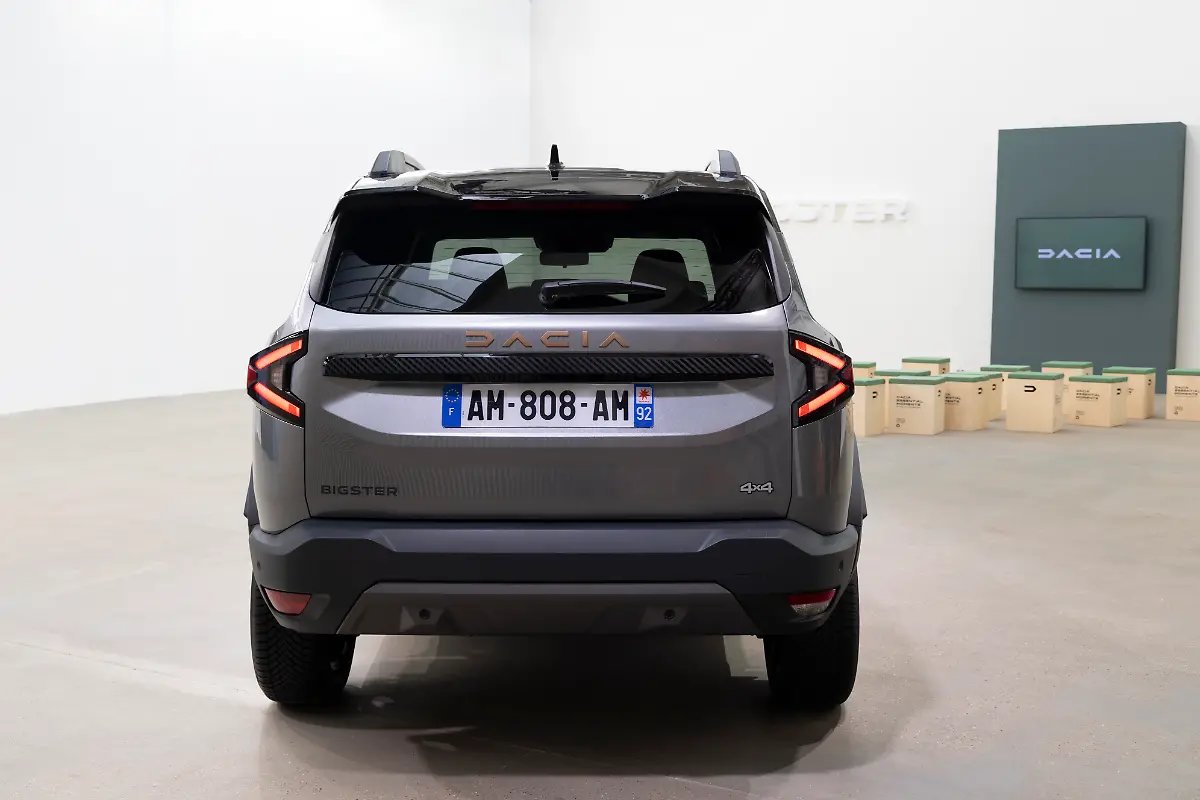 Dacia-Bigster-HI