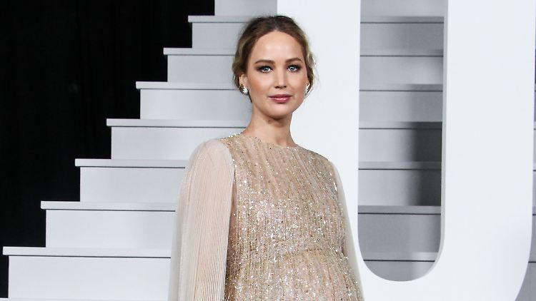 Anfang September wurde die Schwangerschaft von Jennifer Lawrence bekannt.