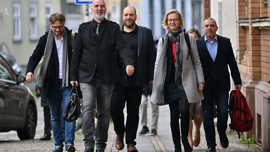 Die-Gespraeche-fuer-eine-Brombeer-Koalition-gehen-in-Thueringen-weiter